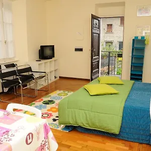 https://appartamenti-i-giardini-di-villa-melzi.it-lombardy.com